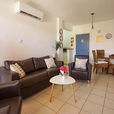 Resitour - Regina Gardens Apartamento *