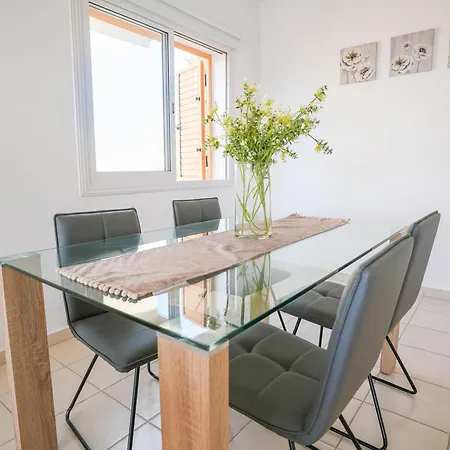 Appartement Resitour - Regina Gardens *
