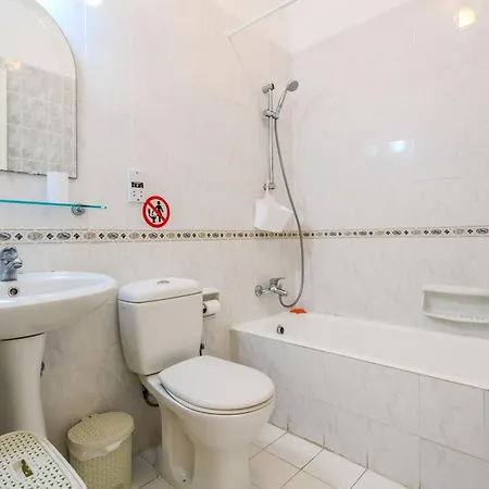 Appartement Resitour - Regina Gardens *